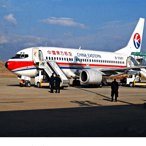 西庆空运代理航空快运业稳步发展的原因是什么？